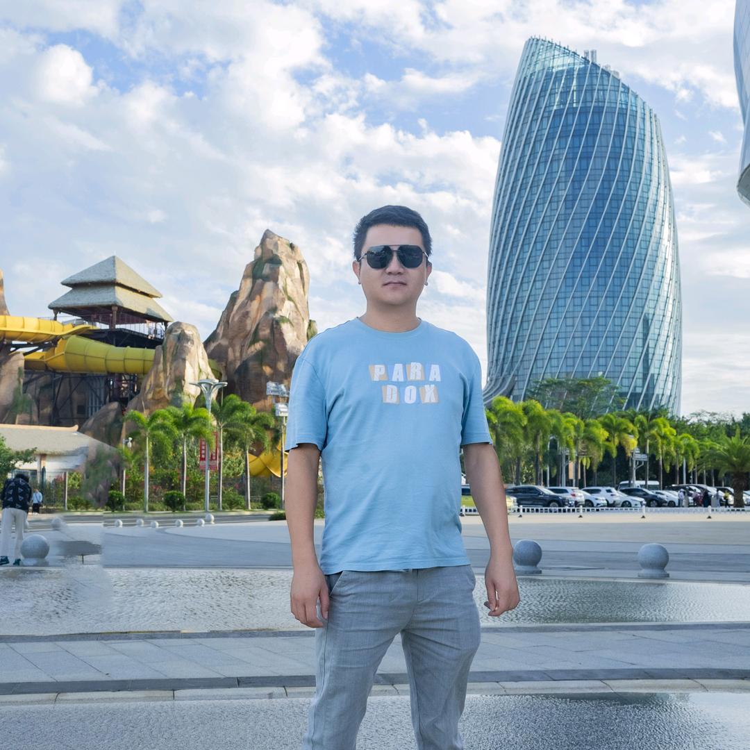 新疆三亚启语商旅小马