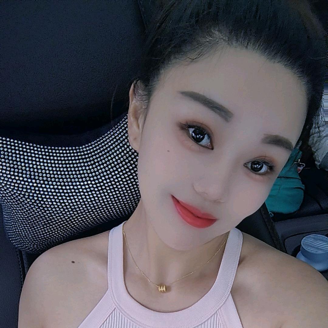 油站圈里滴苏苏吖
