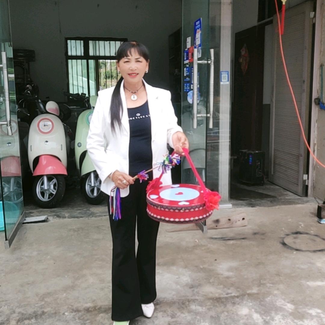 贞丰邓三姐（孝歌专业队)
