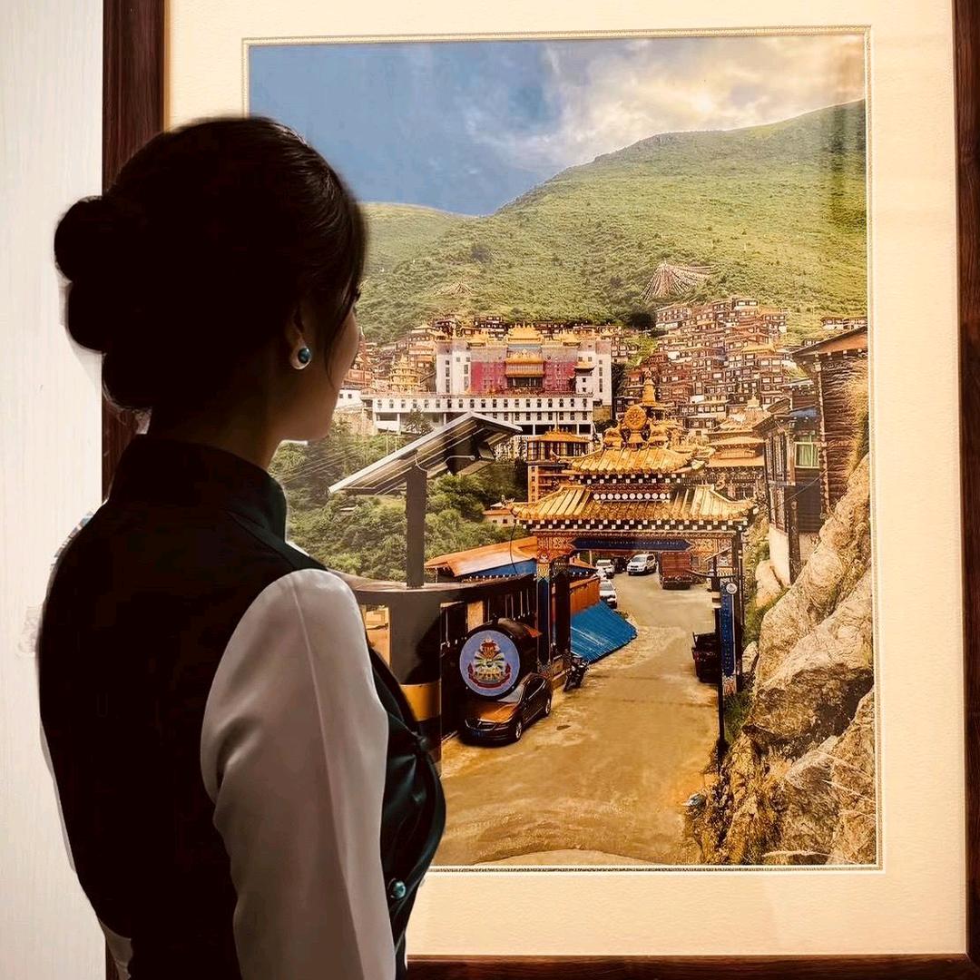 ཨོ吉祥天姆ཨོ