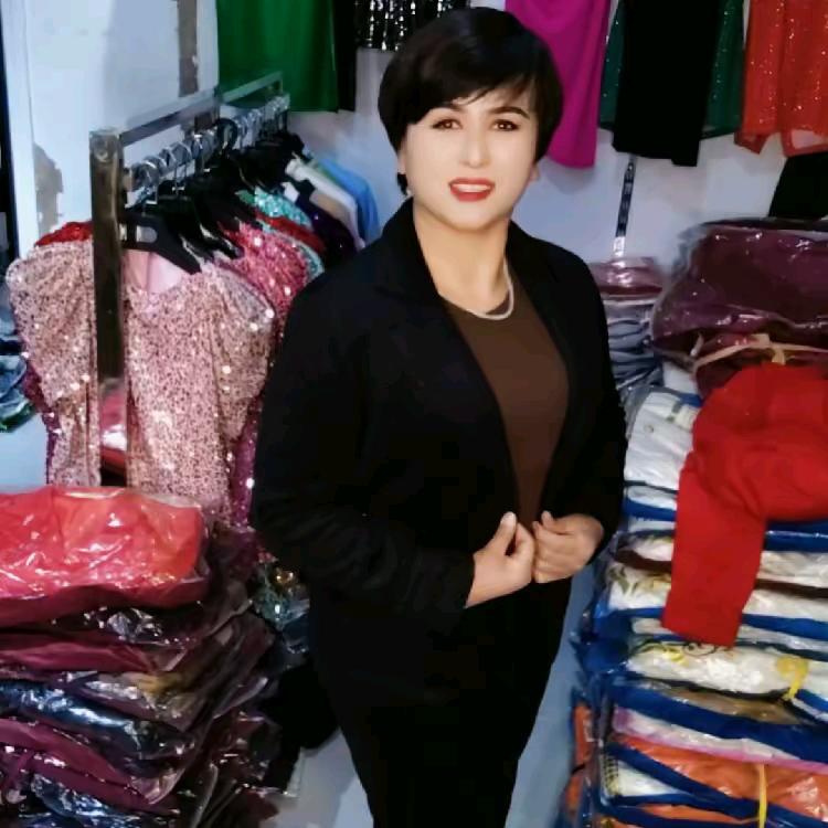 巴楚县梦中情衣服装店