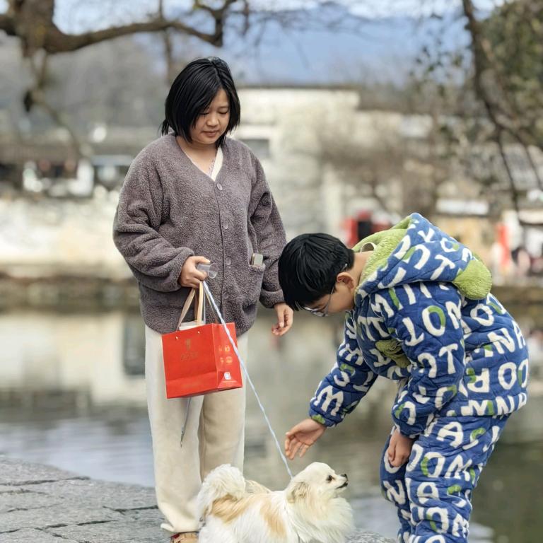 阿巴阿巴