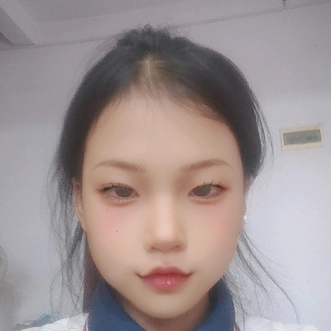 张辰欣