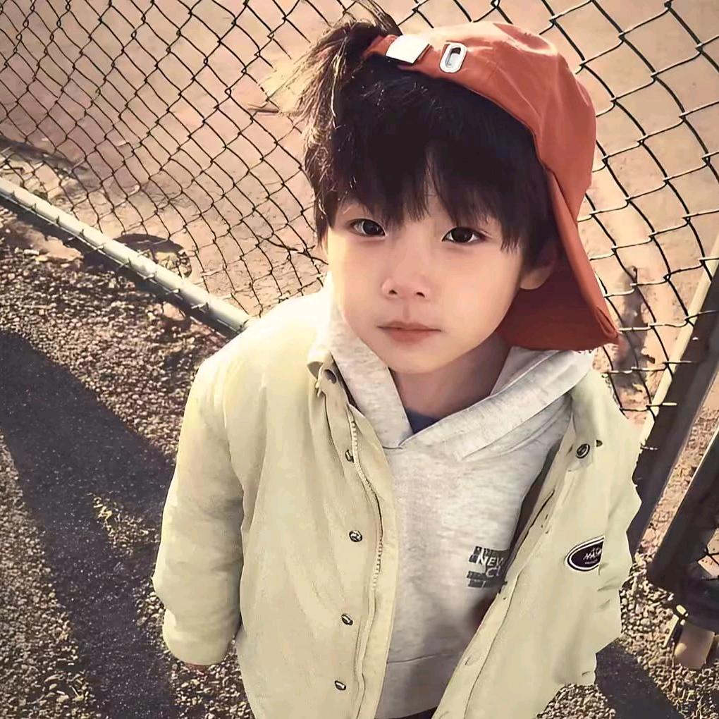 小秋 （和平精英俱乐部点陪dd）