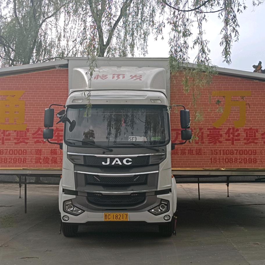 流动宴会车，打造流动餐饮新模式