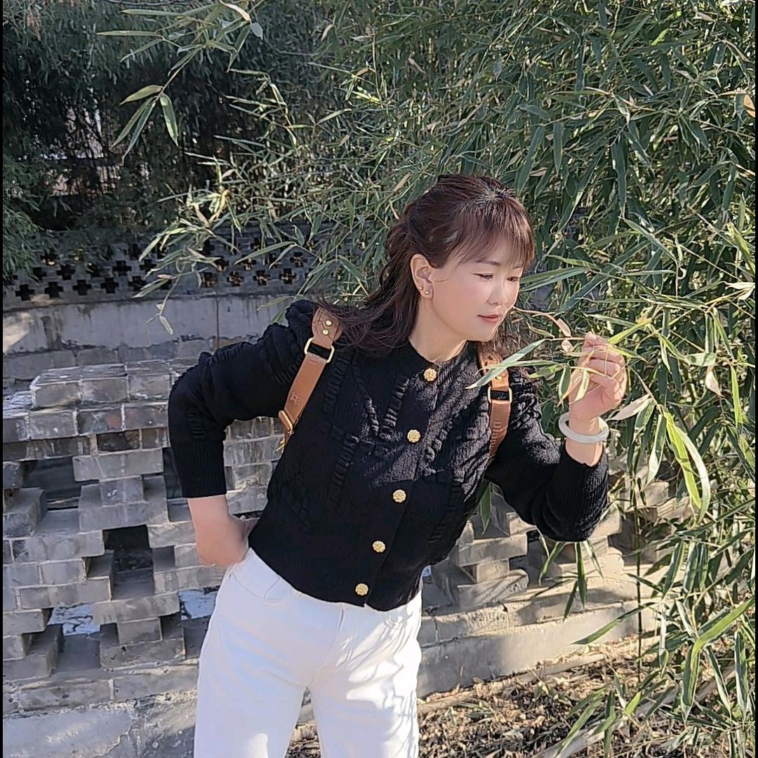 萍如玉