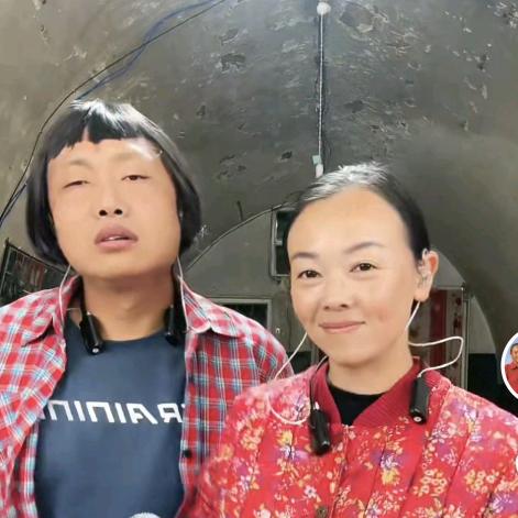龙娜小夫妻