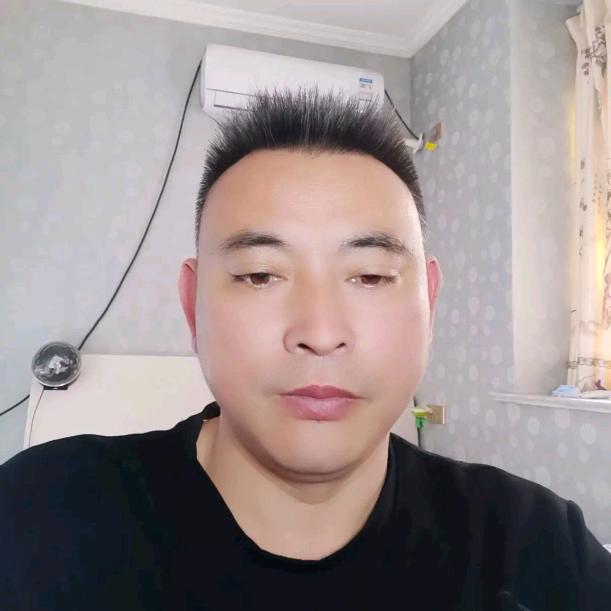 阆中三哥（爱唱歌周五晚上开播)