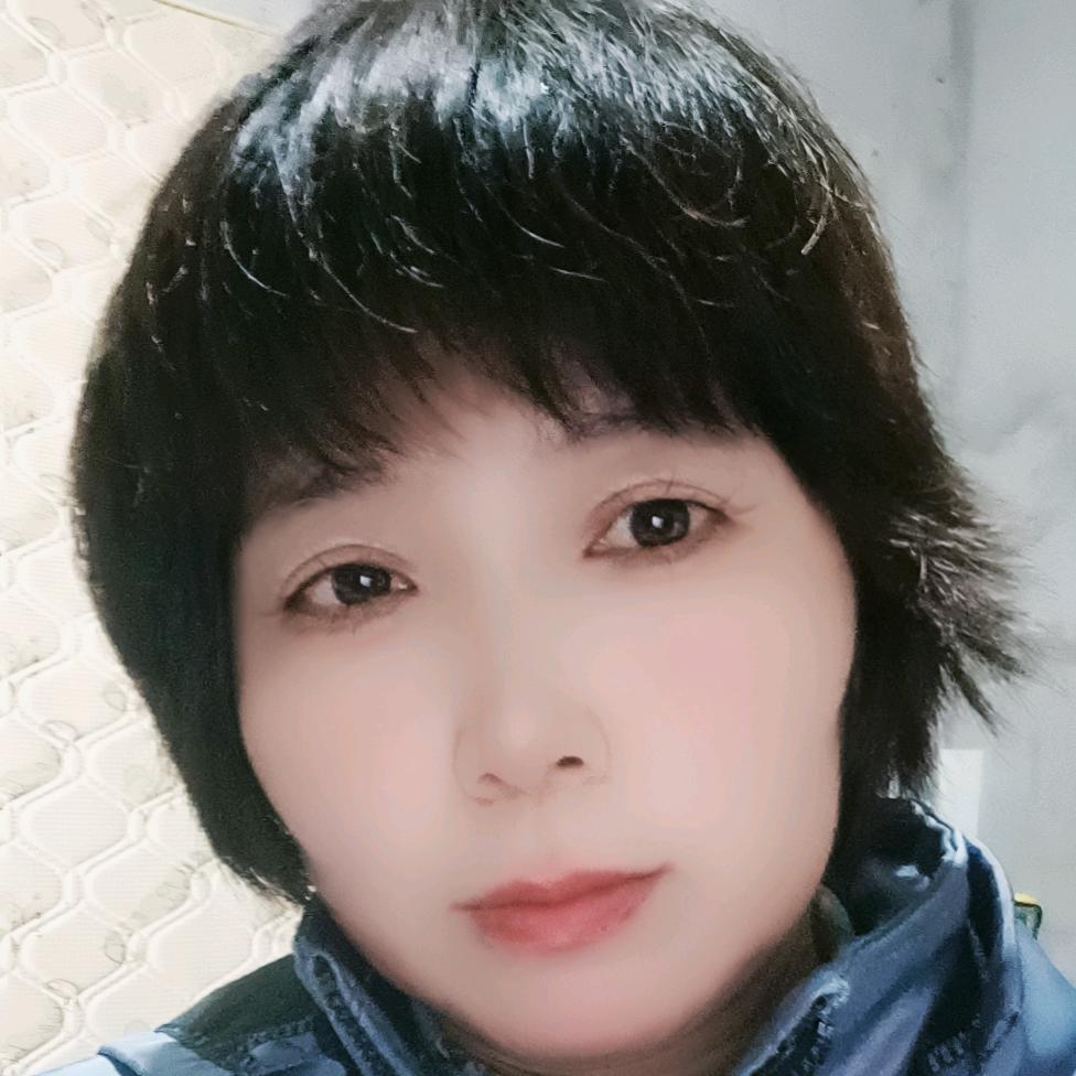 周大姐: