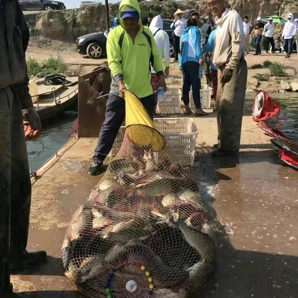 利哥，爱钓鱼。