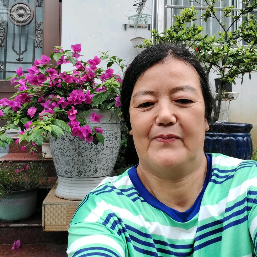 兰子.姐🎤小号（新：晚：8：30）首播