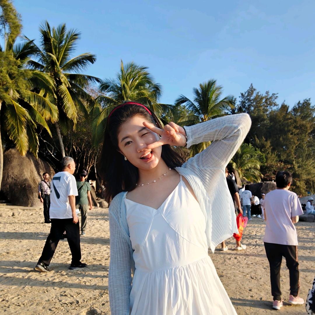 好姑娘光晖万丈_