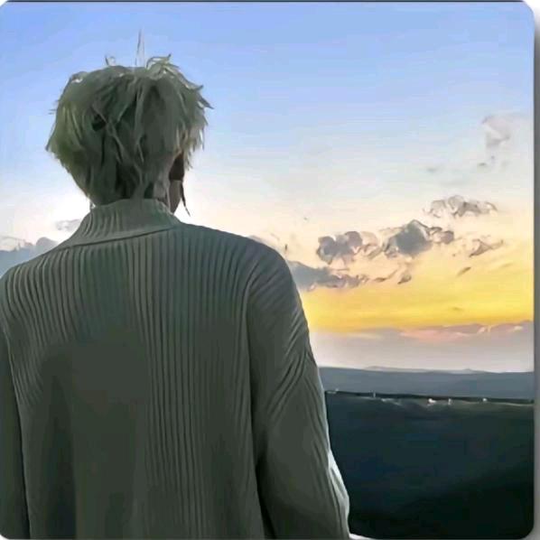 ，