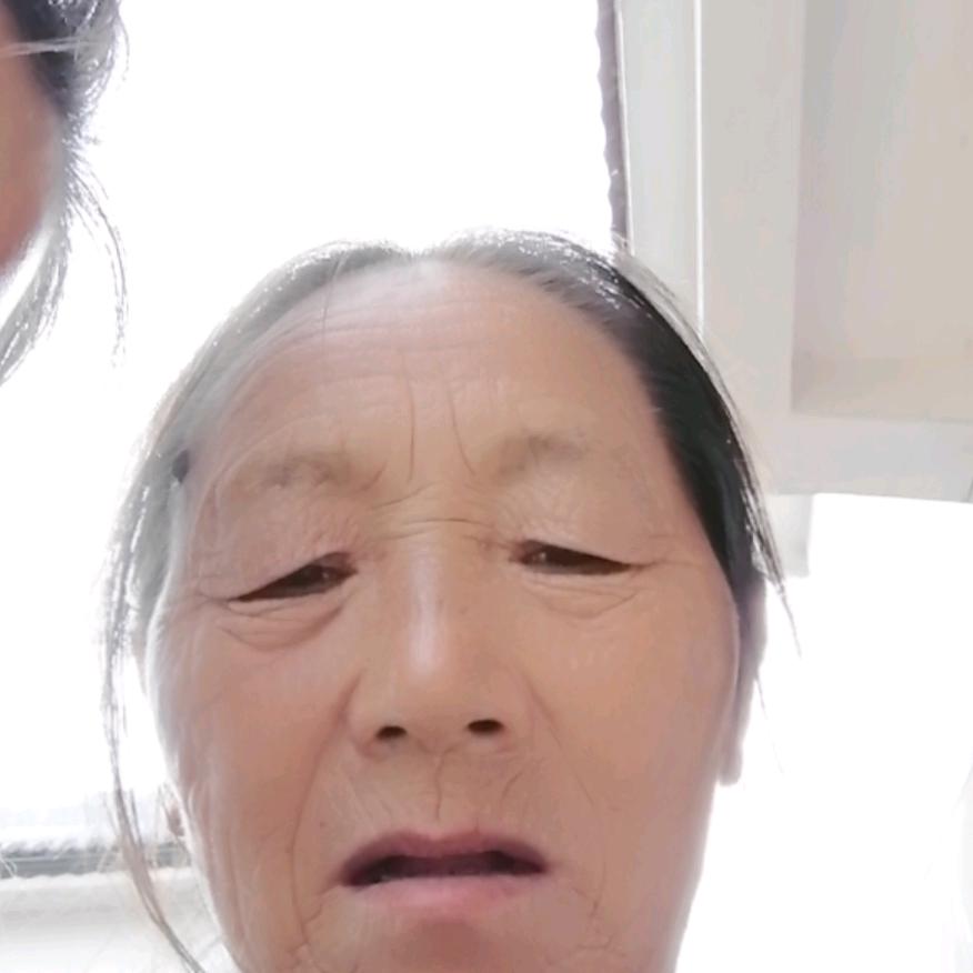 ‘、