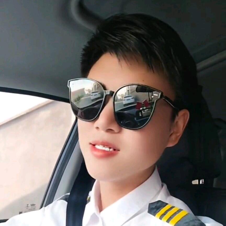 帅弟🎤唱情歌