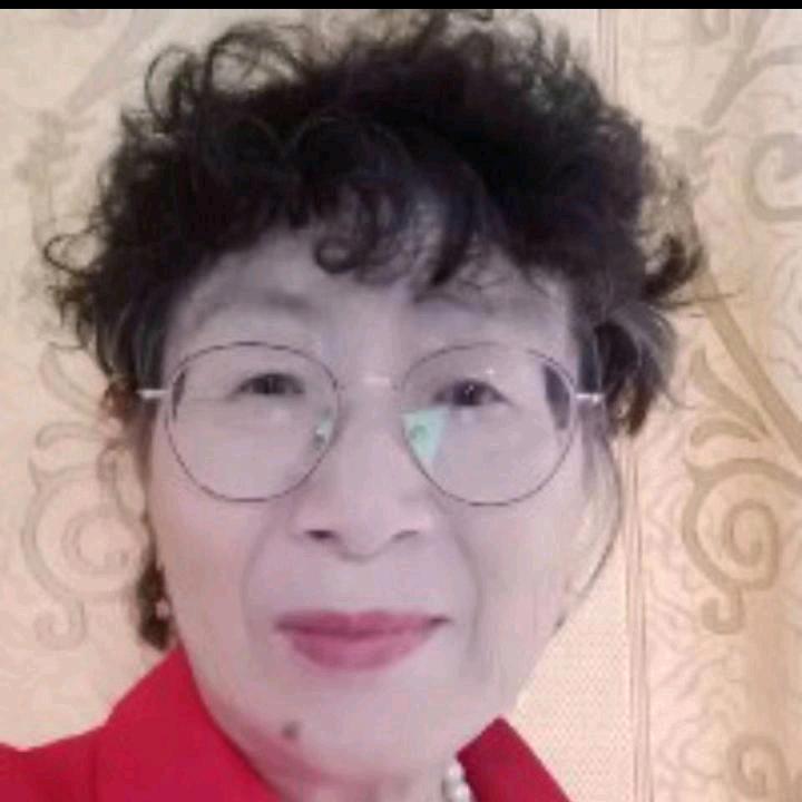 昵称：谭灵