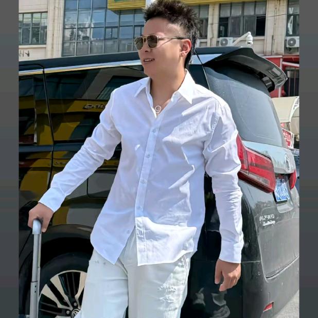 唐 轩 ⁸⁰¹³ ☀️