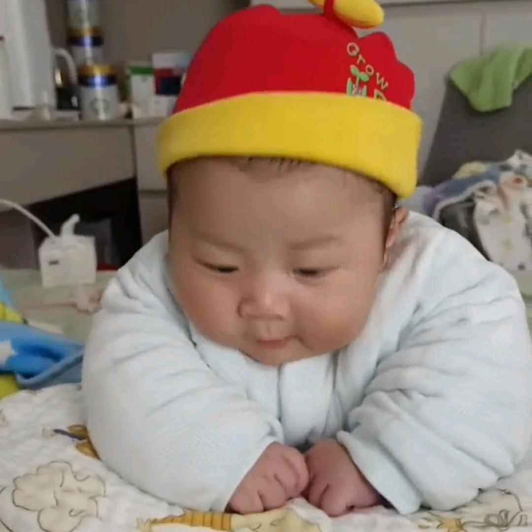 乖巧小宝贝