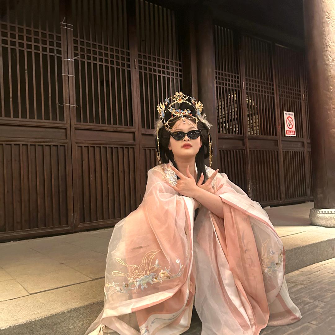 笑笑(首播搭建中)