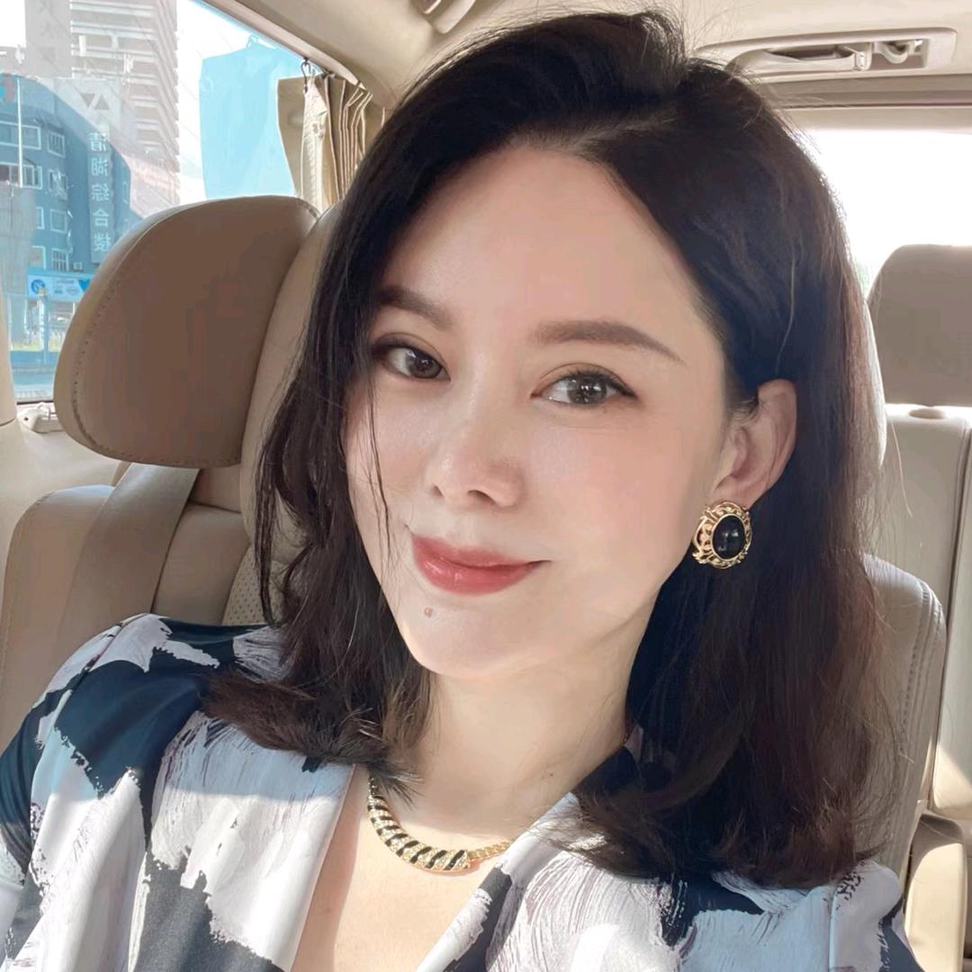 姿色女裤工厂店