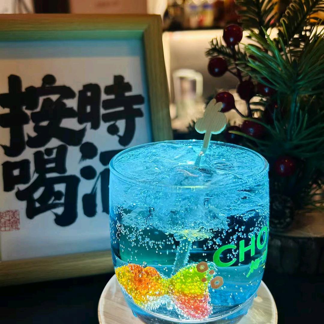 🌈高还未富但帅🌈