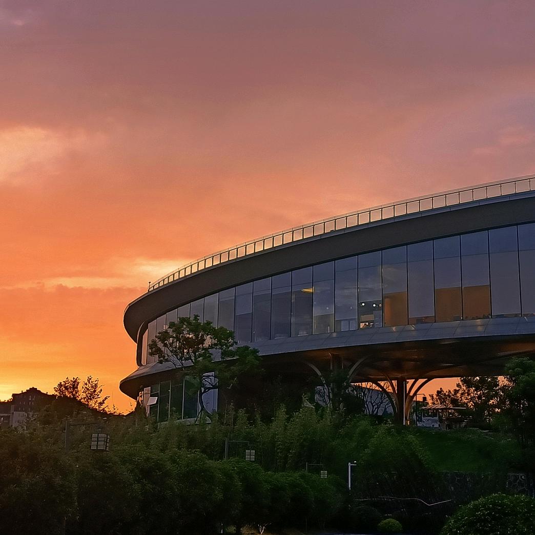 百里春风联络员