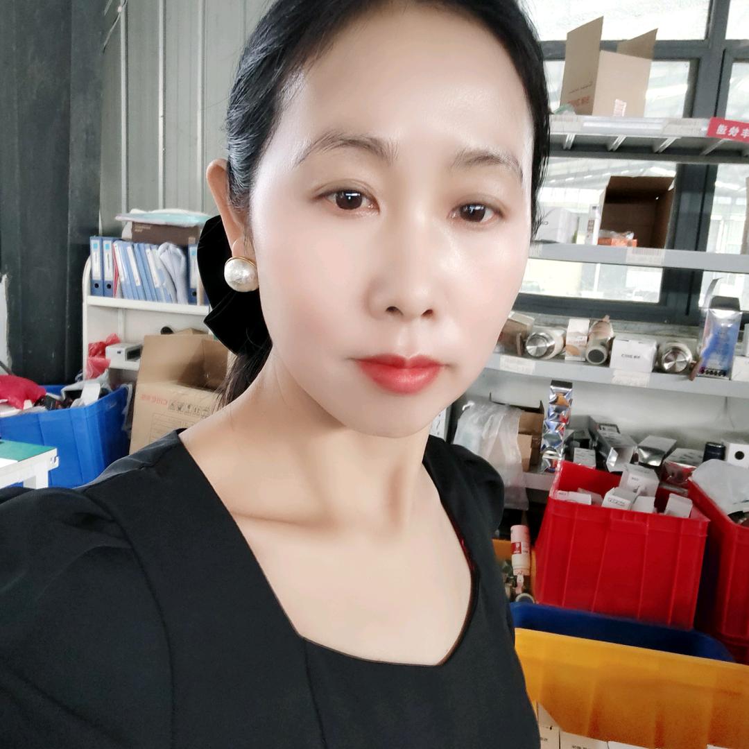 面朝大海，春暖花开。