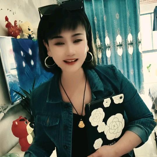 玲玲单身