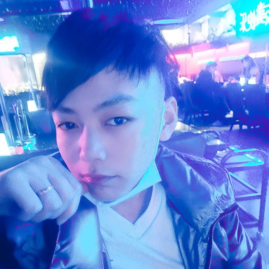 ᭄ℳ๓凡夫俗子℘࿐