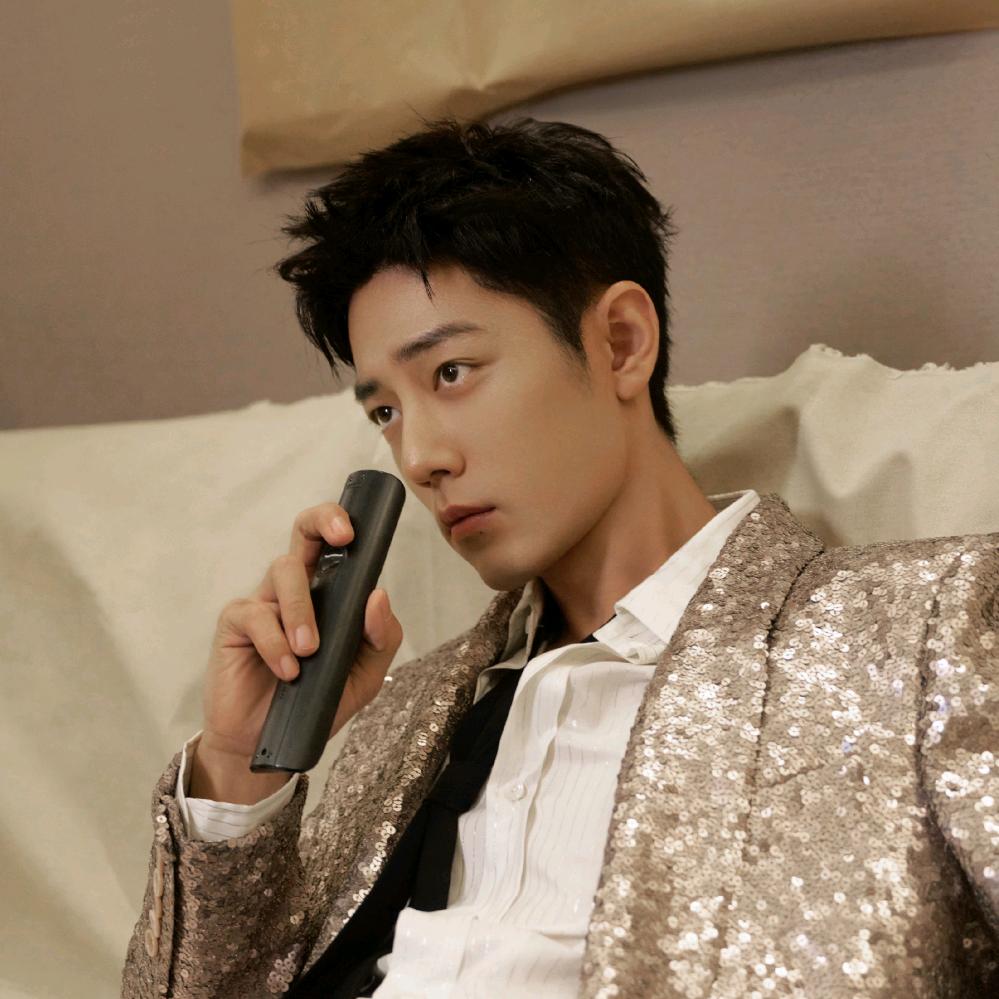 奥特曼家的小怪兽（唯）