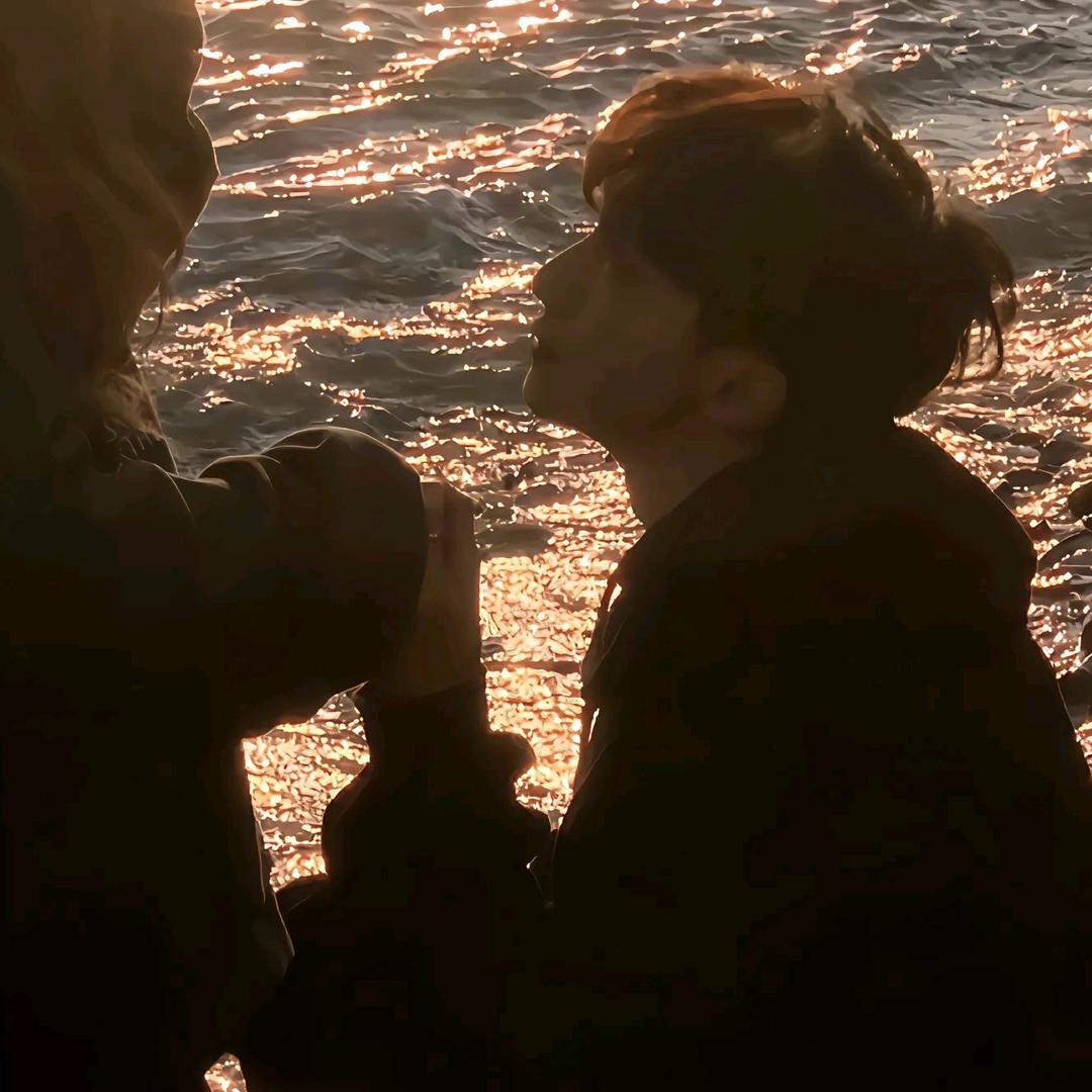 神秘的黑化小学生