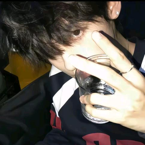 睡不完的觉💤.