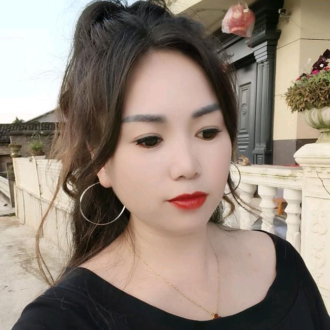 雪儿爱唱🎤歌
