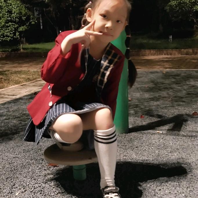 8月姐