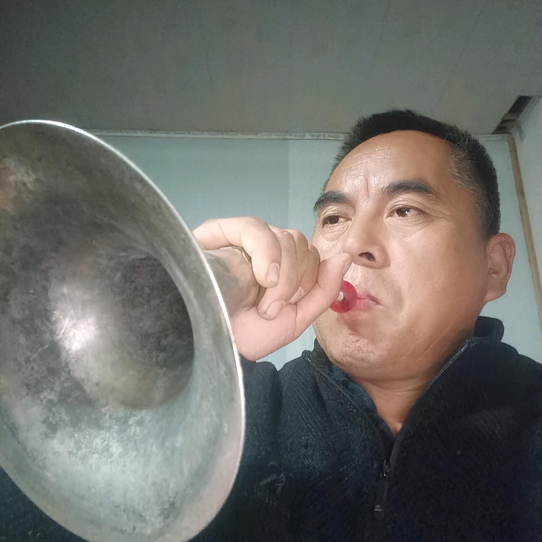 冯建国