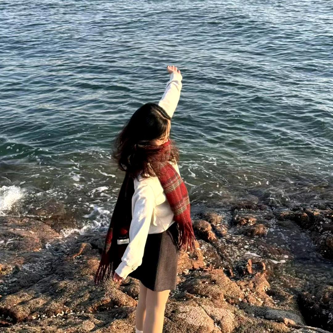 小赵今天穿什么