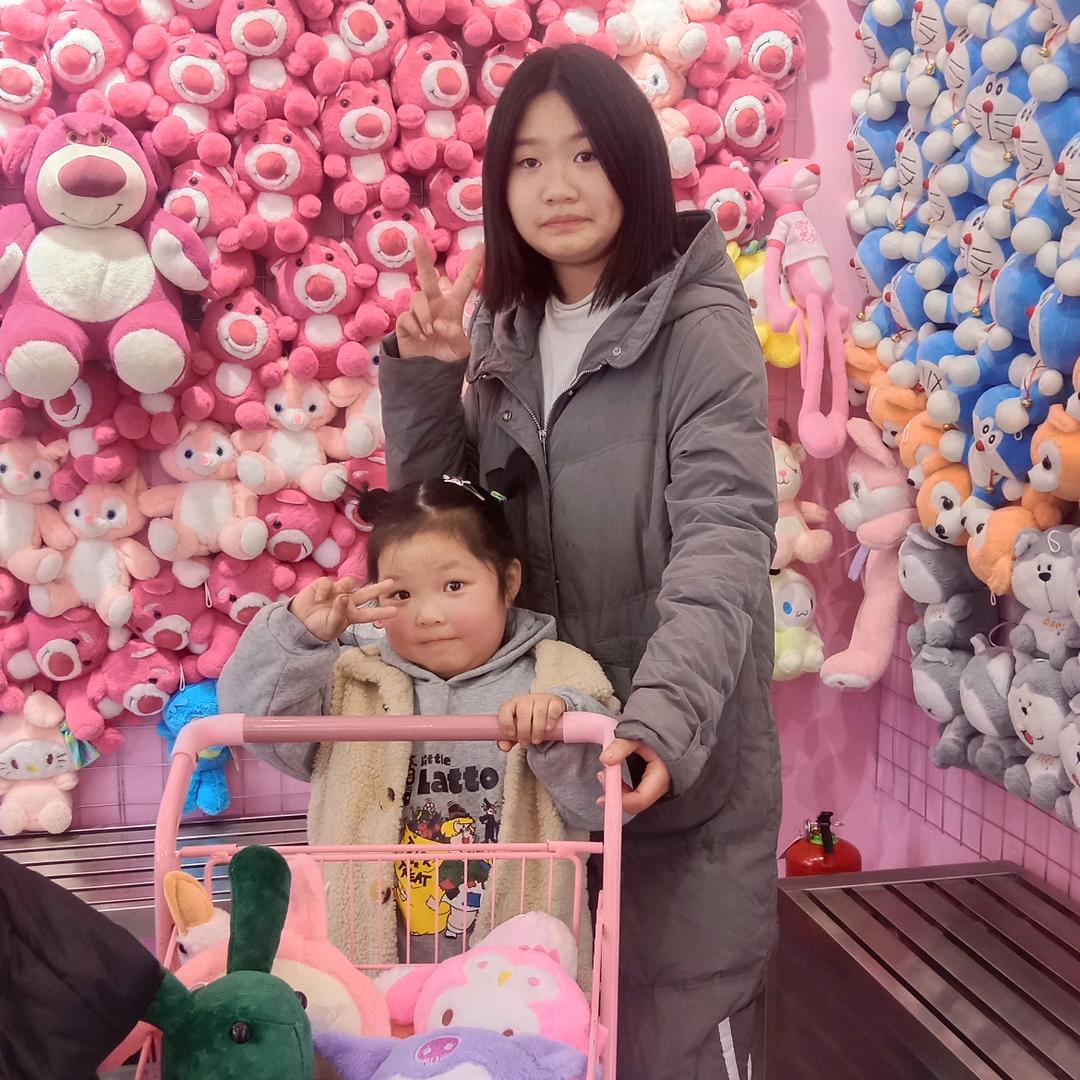 家有俩千金