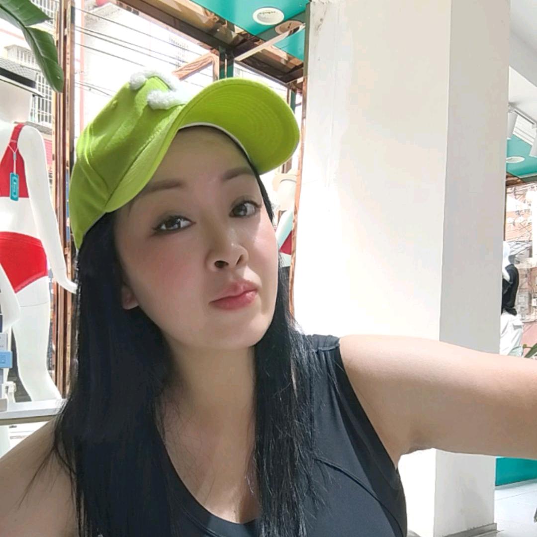 从江依菲儿曼品牌（内衣）招商总监周丽辉