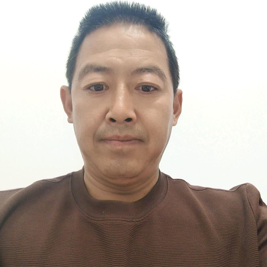 手拿割枪闯天下