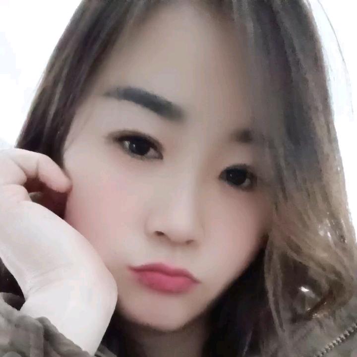 @小周爱💕跳舞