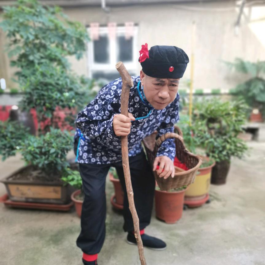 潍坊（搞笑）二大娘