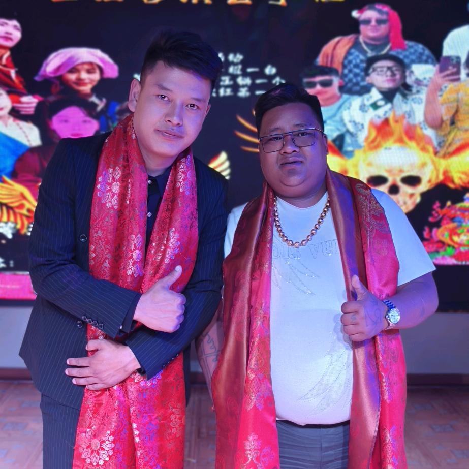 雪狼搞笑团队(萝卜爷爷)