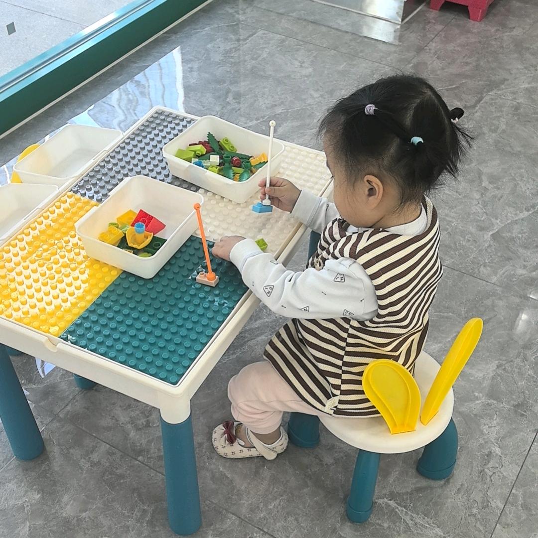 Na些姩華吖 . つ