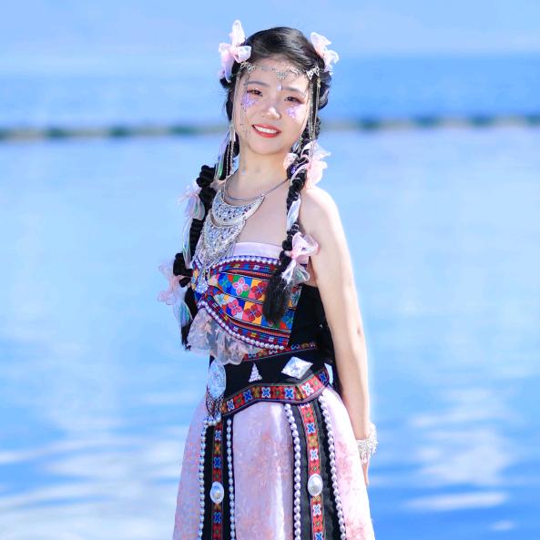 小悦吖