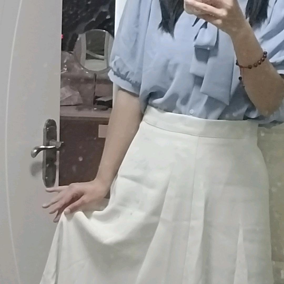 莹莹
