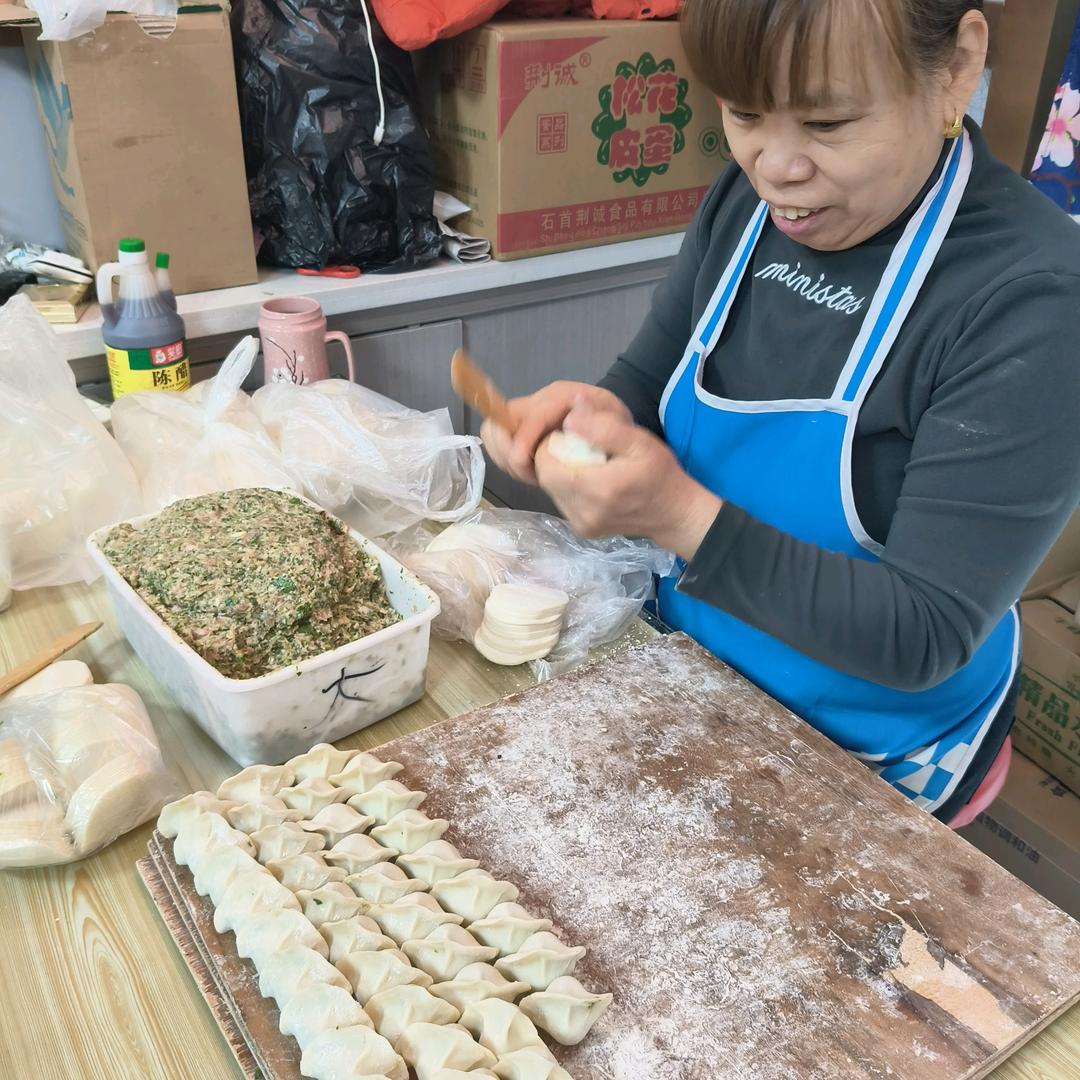 手工锅贴饺子
