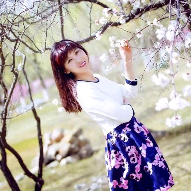 芹芹姐吖