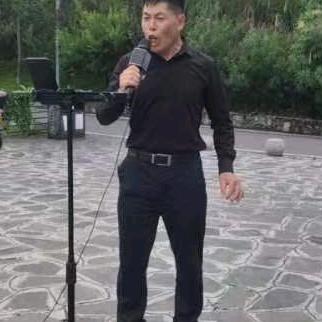 乡村好哥((峒河公园一哥))