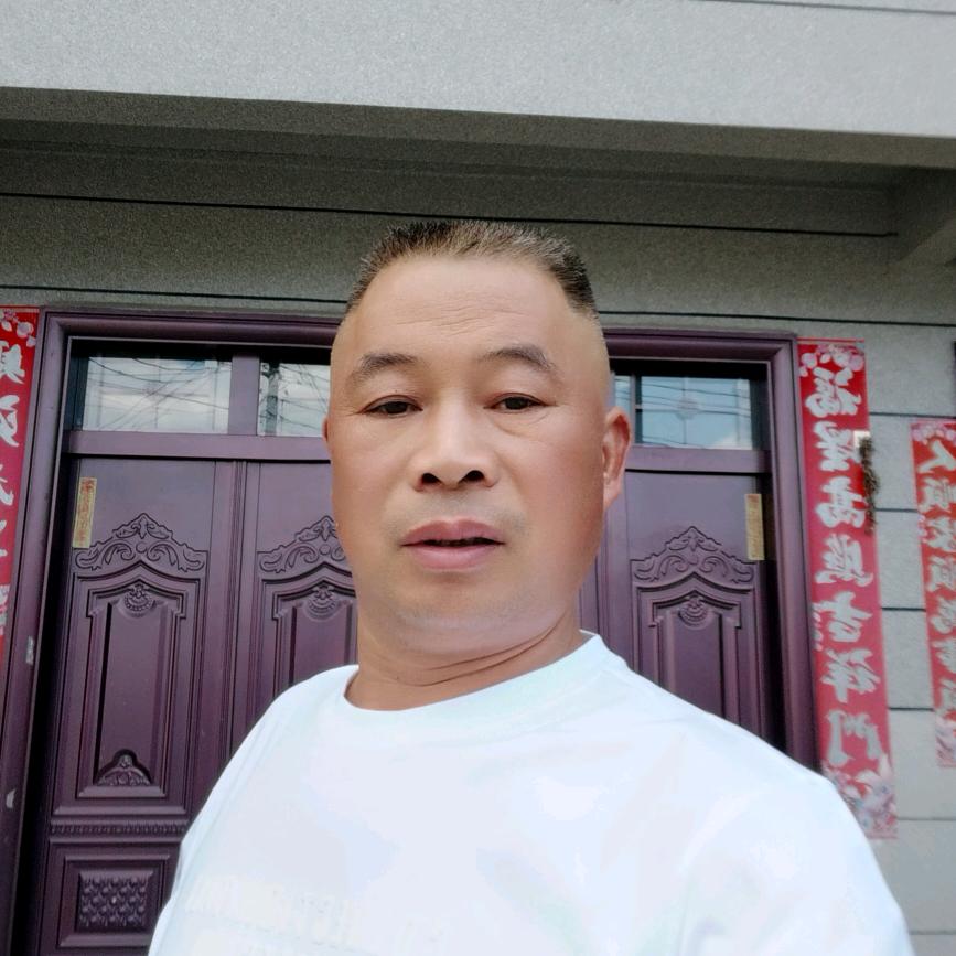 陈伟
