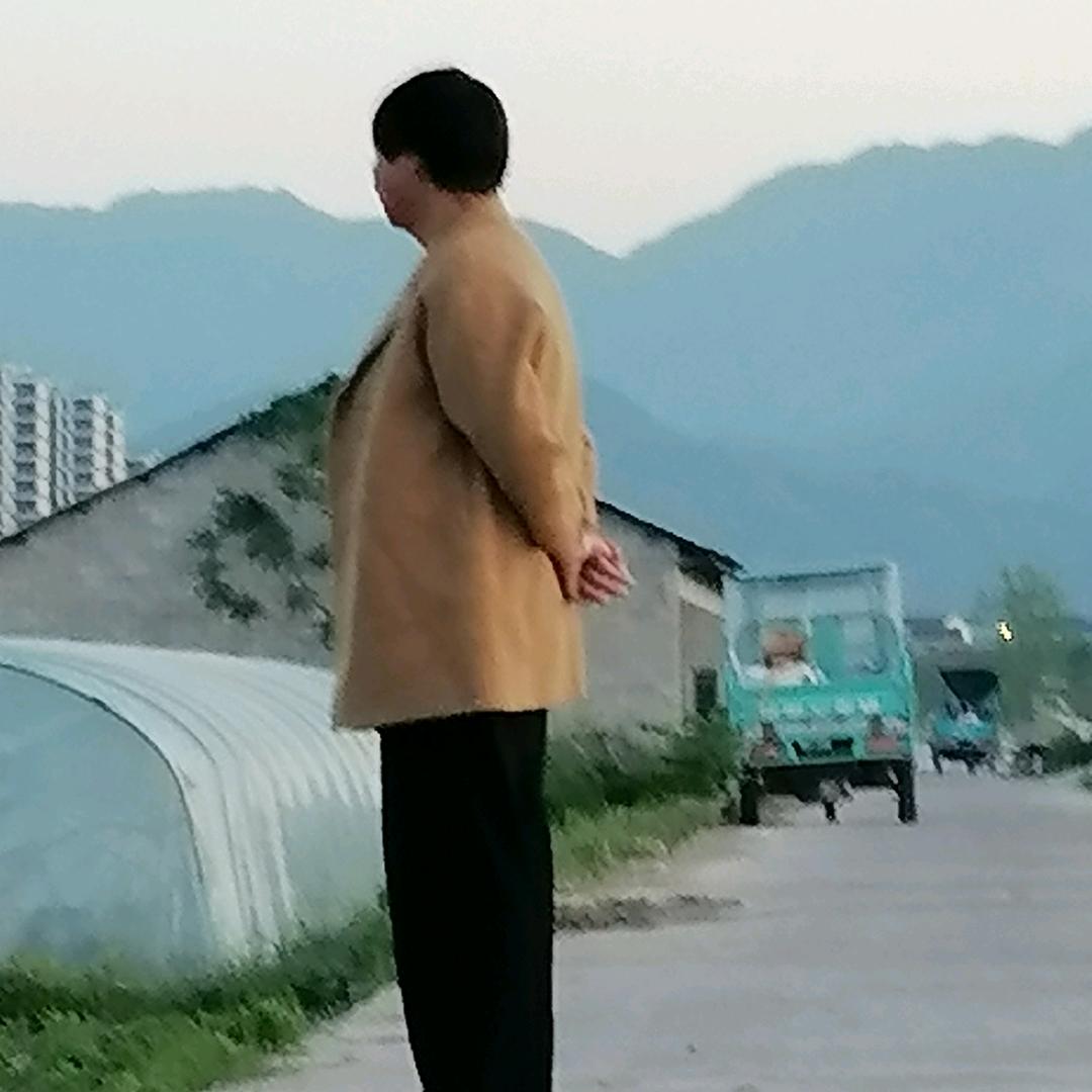 夏满娟头像